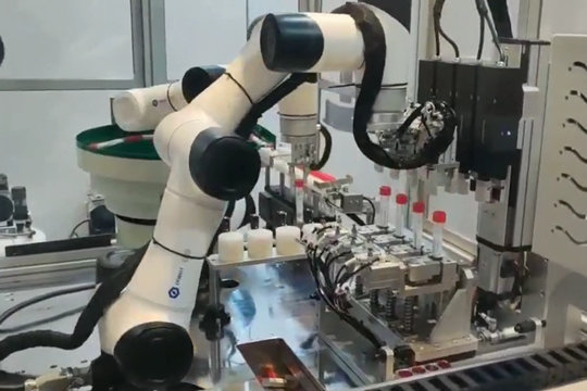 Çok kanallı test tüpü kapak açma/kapama