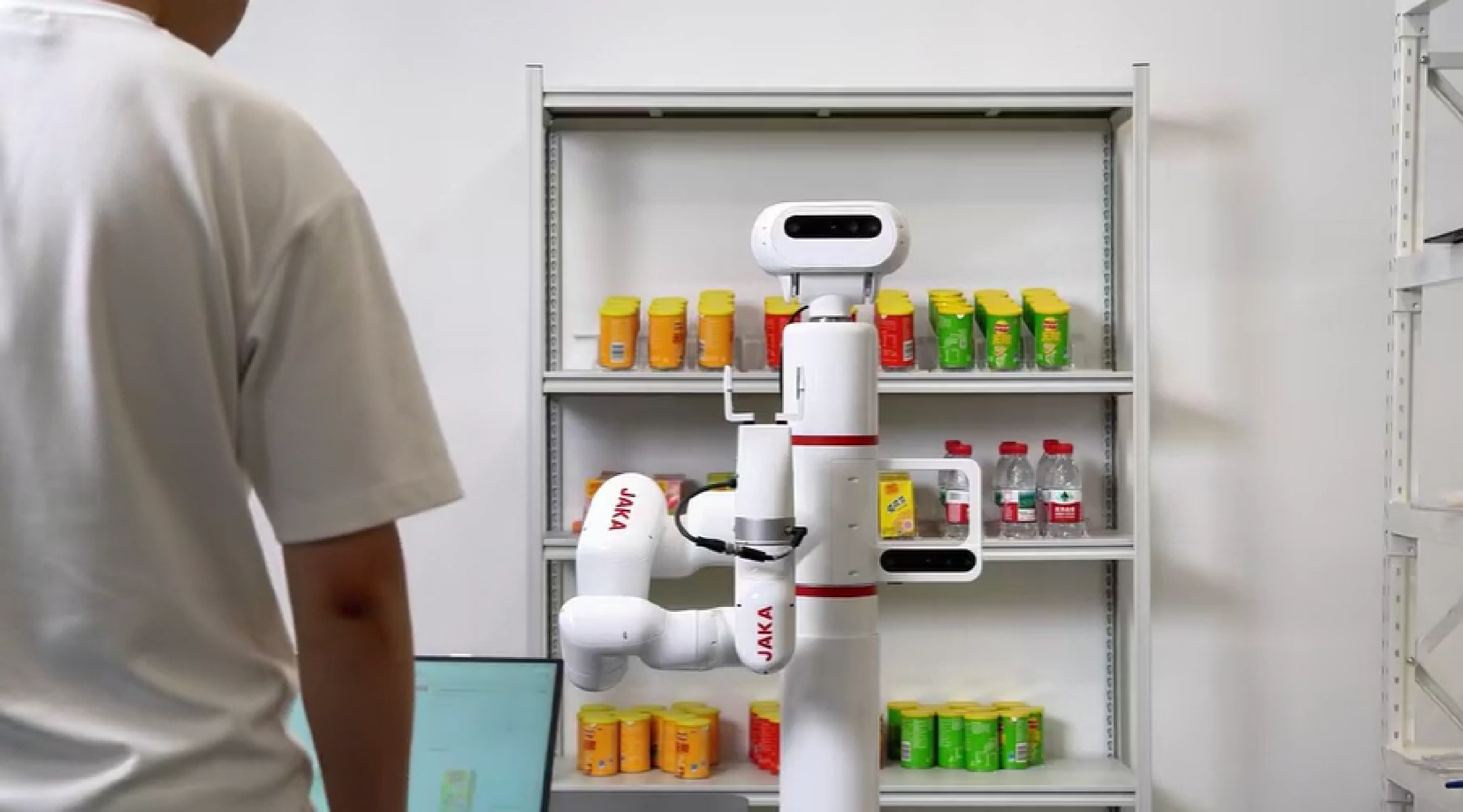 Robot & Yeni Perakende